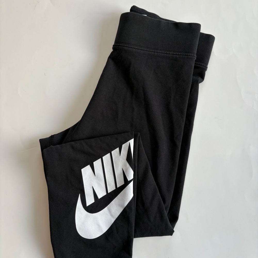 Nike Women's Small Black Classic High Waisted Graphic Leggings Athleisure